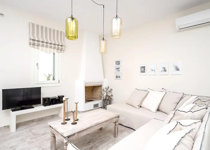 Spacious In Naxos With Sea View